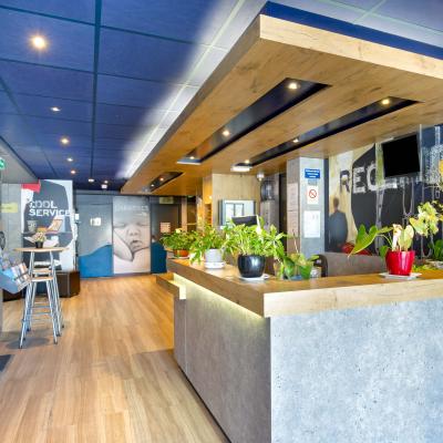 CASTELLET HOSPITALITY