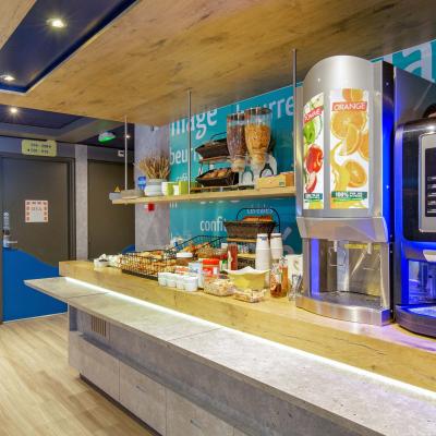 CASTELLET HOSPITALITY