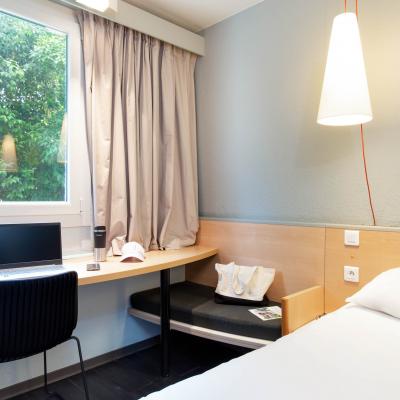 Our Hotels - IBIS Salon de Provence ***